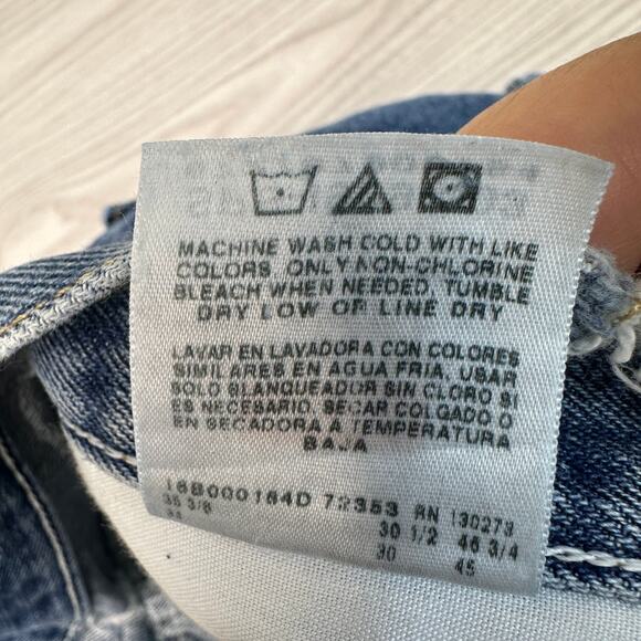 Wrangler Cut Off Jean Shorts Womens 33 Medium Wash Denim Relaxed Fit Distressed - Picture 10 of 10